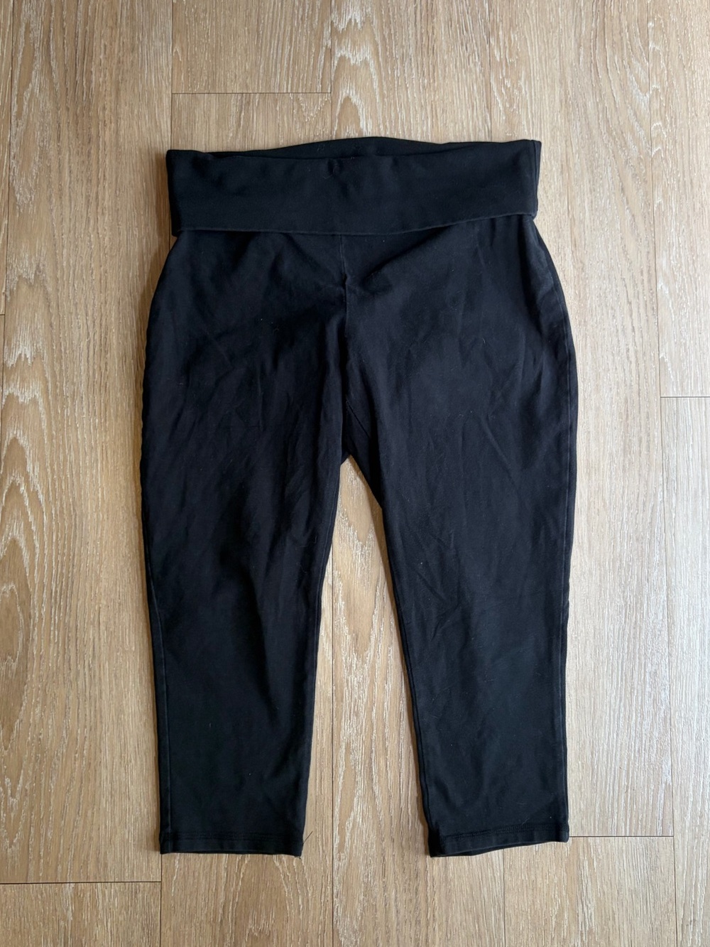 Mossimo Supply Co. Black Fold-Over Waist Capri
